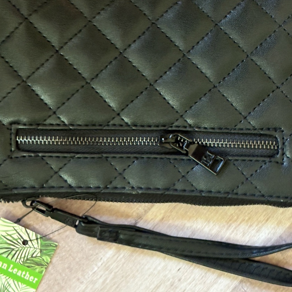 Badgley Mischka Minimalist Black Quilted Wristlet - Picture 5 of 8